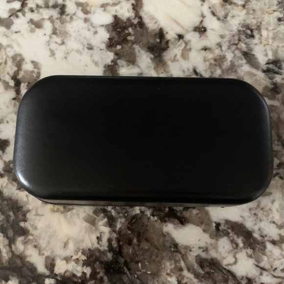 Marc Jacobs Large Sunglasses Case - Picture 10 of 14